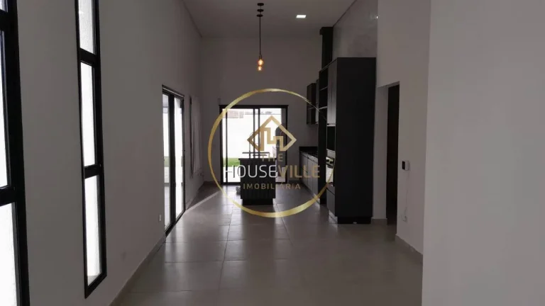 Imagem Casa térrea, 3 Dormitórios (1 suíte), 4 vagas, 300m2, Condomínio Malibu.