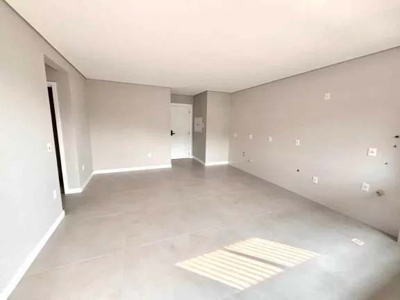 Imagem Apartamento sem mobilia com 2 dormitórios sendo 1 suítes e 1 vagas de garagem em Balneário Camboriú