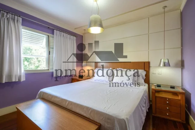 Imagem Apartamento no Itaim Bibi com 3 quartos (1 suíte) e 2 vagas, reformado.