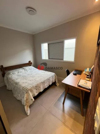 Imagem Casa à venda 3 Quartos, 1 Suite, 4 Vagas, 193M², Jardim São Caetano, São Caetano do Sul - SP