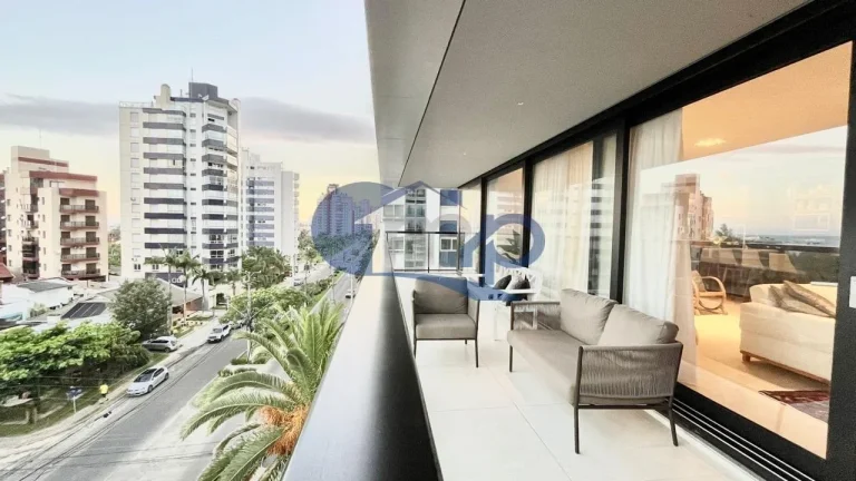 Imagem Apartamento á venda com 4 suítes na Praia Grande em Torres/RS