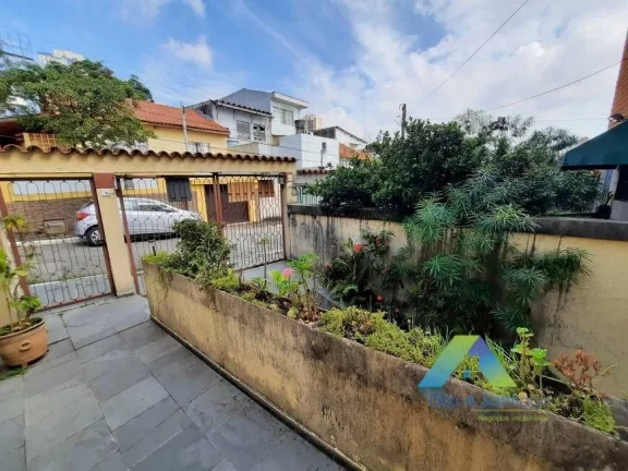 Imagem Sobrado com 3 Quartos e 3 banheiros à Venda, 151 m² por R$ 889.000