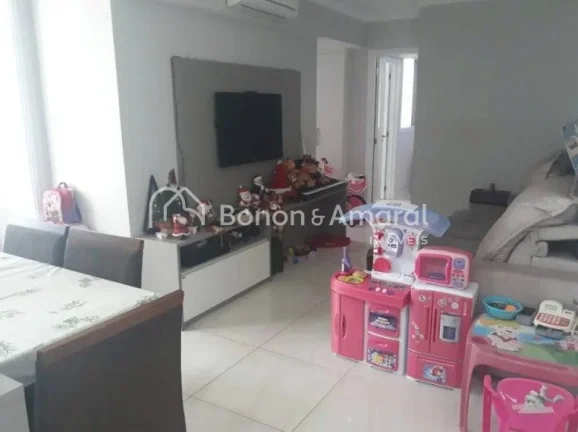 Imagem Apartamento de 57m² completo em armários planejados e com ar condicionado na sala e nos quartos. S...