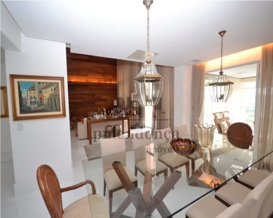 Imagem Apartamento com amplo living para 03 ambientes com piso todo em mármore, terraço, lavabo, 04 suít...