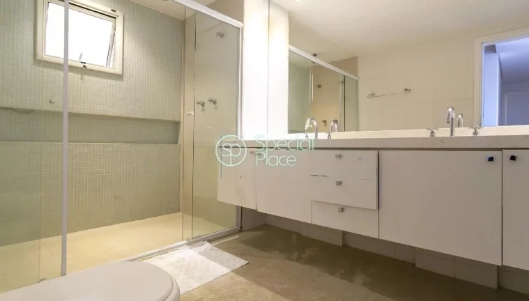 Imagem Lindo Apartamento com 191m² no Alto da Lapa. Ensolarado, com ares de casa! Todo reformado, varanda ...