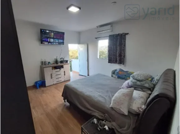 Imagem Imperdível oportunidade: Casa à venda em Jundiaí-SP, bairro Jardim Vale Verde - 2 quartos, 1 sala, 1 banheiro, 3 vagas, 120m².