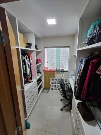 Imagem Apartamento com 3 dormitórios à venda, 153 m² por R$ 1.290.000 - São Bento - Cabo Frio/RJ