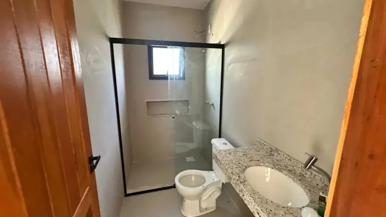 Imagem Casa com 3 dormitórios sendo 1 suíte e 1 vaga de garagem - Campeche, Florianópolis/SC