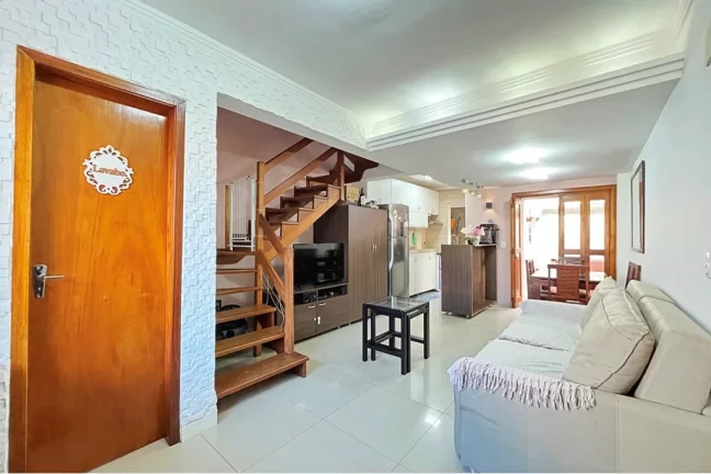 Foto do imóvel Casa de Condomínio com 3 Quartos à Venda, 131 m² em Tristeza - Porto Alegre