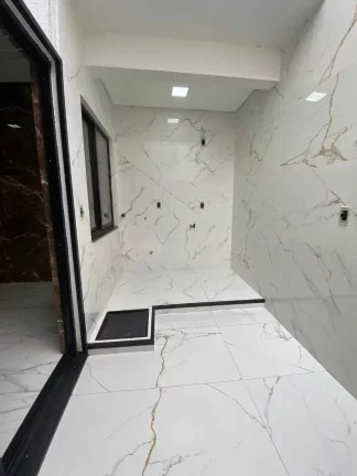 Imagem Sobrado 3 Suítes e 1 vaga de garagem em Balneário Perequê