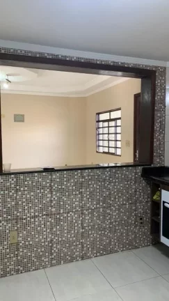 Imagem Sobrado com 3 dormitórios à venda, 300 m² por R$ 650.000,00 - Jardim Santa Helena - Poá/SP