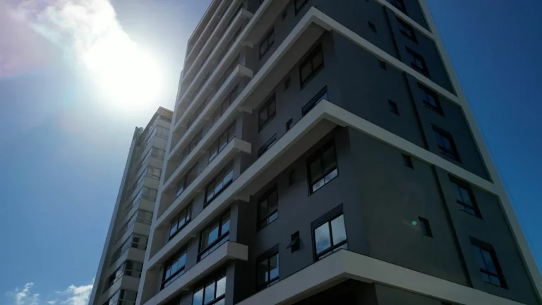 Imagem 5 suítes, 291,34m2, Bairro Pioneiros - Balneário Camboriú/SC