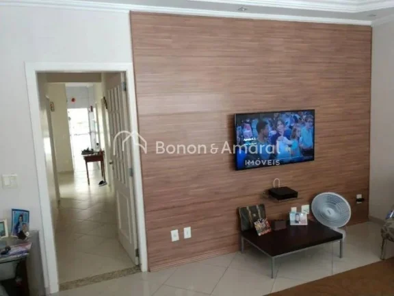 Imagem Casa com 3 Quartos e 4 banheiros à Venda, 180 m² por R$ 1.110.000