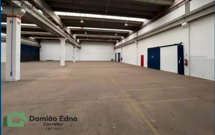Imagem Galpão/Depósito/Armazém e 3 banheiros para Alugar, 1971 m² por R$ 39.410/Mê
