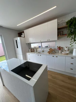 Imagem Linda casa no estilo Americano no Condomínio Terra Nova Palhoça