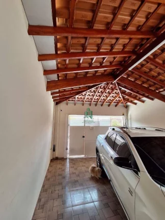 Imagem Casa com 2 dormitórios à venda, 115 m² por R$ 870.000,00 - Centro - Arujá/SP