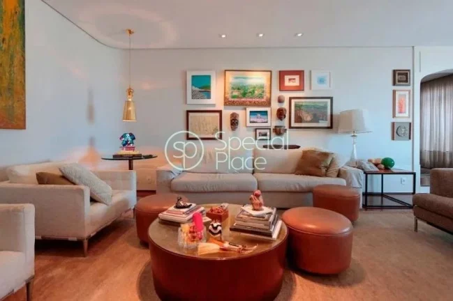 Imagem Cobertura maravilhosa com 600m², 04 dormitórios - sendo 02 suítes e seis vagas. Vista incrível.