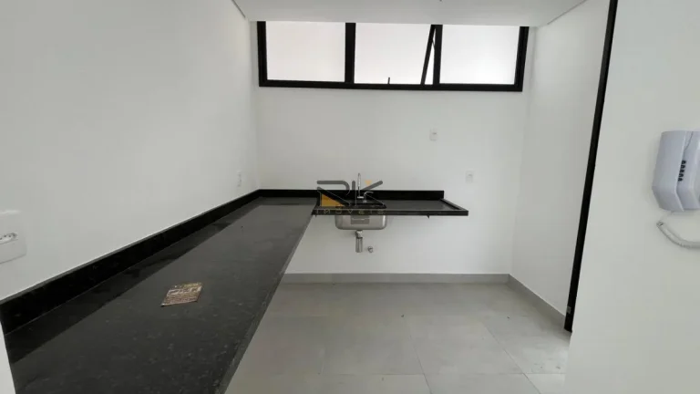 Imagem CASA EM CONDOMINIO À VENDA