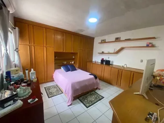 Imagem Casa com 3 dormitórios sendo 1 suíte e 3 vagas de garagem no Centro de Porto Belo