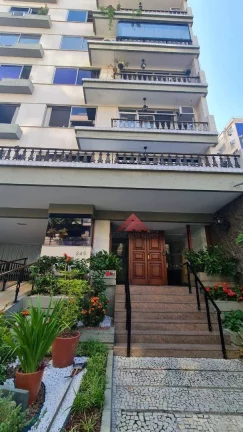 Imagem Excelente imovél com salão 04 quartos em icarai com 2121m2,um por andar ,perto de todos os colégios e comércio de icarai,otima localização.
