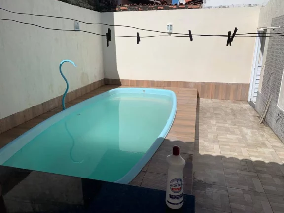 Imagem Casa no Conjunto Marcos Freire II - 2/4, Suíte, Piscina - Imperdível!