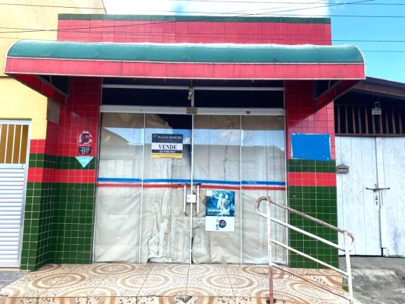 Imóvel comercial e residencial à venda na Vila Garcez - Iguape/SP