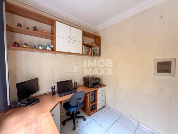 Imagem Casa à Venda em Samambaia Sul, 4 Quartos, 264m² por R$580 Mil