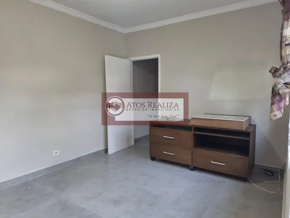 Imagem Alugo Casa na Cidade Dutra. Casa Compacta com Entrada Compartilhada na Cidade Dutra, 1 Dormitório, Sala, Cozinha, Banheiro e Área de Serviço. Ambiente bem Familiar, em ótima Localização, próximo a Estação Primavera da CPTM e Passa Rápido do Rio Bonito. R$