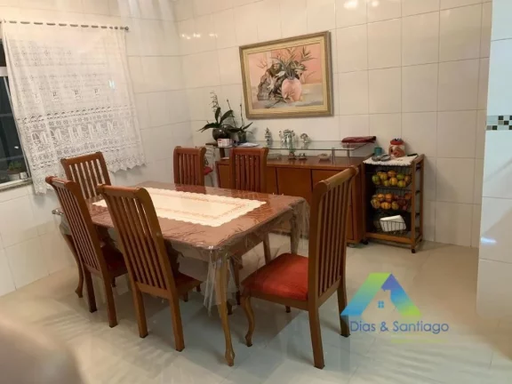 Imagem Sobrado alto Padrão, 5 suites,5 vagas de garagem área gourmet excelente localização.