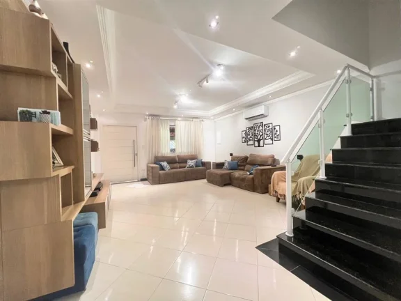 Imagem CASA COM 121.38 m² - MARACANÃ - PRAIA GRANDE SP