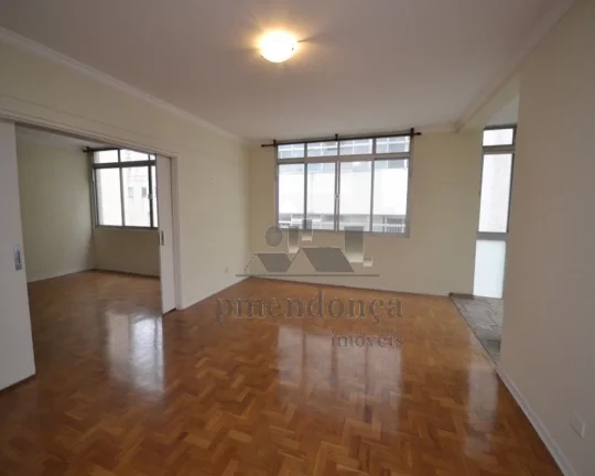 Imagem Apartamento amplo ensolarado, rico em armarios, claro e ventilado, em rua nobre e arborizada de Higi...