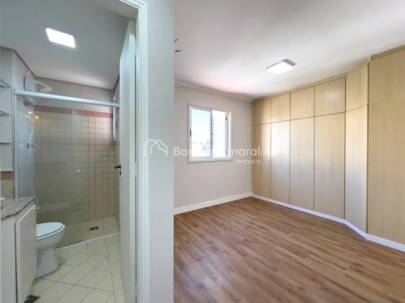Imagem Com reforma recente e projeto que valoriza amplitude, iluminação e conforto, esta cobertura duplex...
