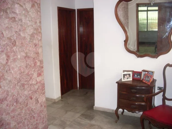 Imagem Sobrado à venda com 3 quartos, sendo 3 suítes, em Butantã, São Paulo - SP