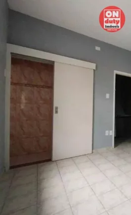 Imagem Sobrado com 3 quartos para alugar, 92 m² por R$ 5.232/mês - Ponta da Praia - Santos/SP