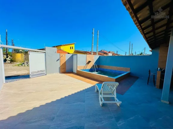 Imagem Casa ISOLADA LADO PRAIA COM PISCINA À venda em Itanhaém !