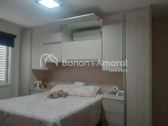 Imagem Casa de Alto Padrão com 3 Dormitórios, Espaço Gourmet e 4 Vagas de Garagem em Localização Privilegiada
