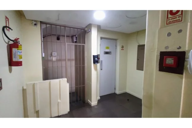 Imagem Studio à venda em Porto Alegre, Centro Histórico, com 1 quarto, 43,12m2