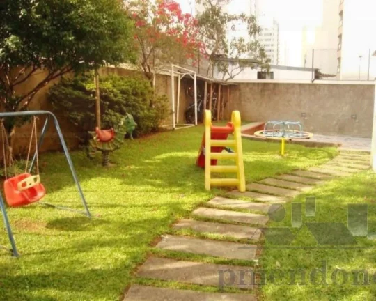 Imagem Excelente apartamento pronto para morar! Reformado, completo e mobiliado, com living para 02 ambient...