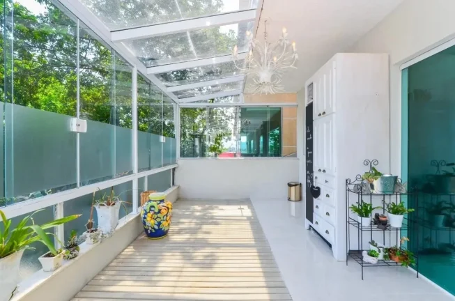 Imagem Casa Sobrado Brooklin Paulista - 270M², 4 Dorms, 4 Suítes, Sala 4 Ambientes, Lavanderia, 3 Vagas, Churrasqueira, Piscina, Hidro, Varanda, Terraço.