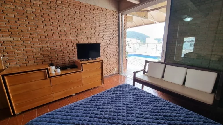 Imagem Cobertura com 3 dormitórios à venda, 300 m² - Pitangueiras - Guarujá/SP