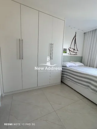 Imagem Porteira Fechada, 3 quartos, ar em todos os ambientes, varanda com fechamento, lazer completo. Em Itapoã, perto da praia. Pronto pra morar!