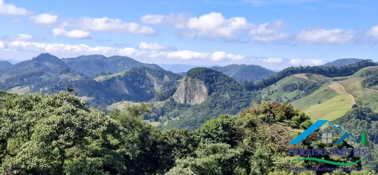 Imagem Terreno com Vista Espetacular em Gonçalves, Terra Fria