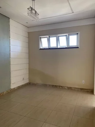 Imagem Casa no Conjunto Marcos Freire II - 2/4, Suíte, Piscina - Imperdível!