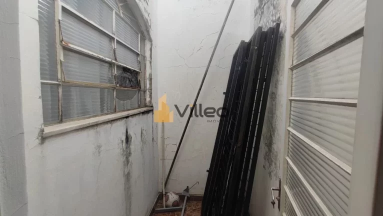Imagem Descubra esta ampla e aconchegante residência localizada em um dos bairros mais desejados da cidade...