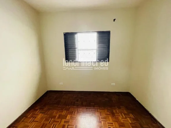 Imagem Casa à venda na Zona Norte de Londrina com 3 quartos, sala e cozinha integradas, 1 vaga de garagem, 73,25m² construídos em terreno de 137,50m²