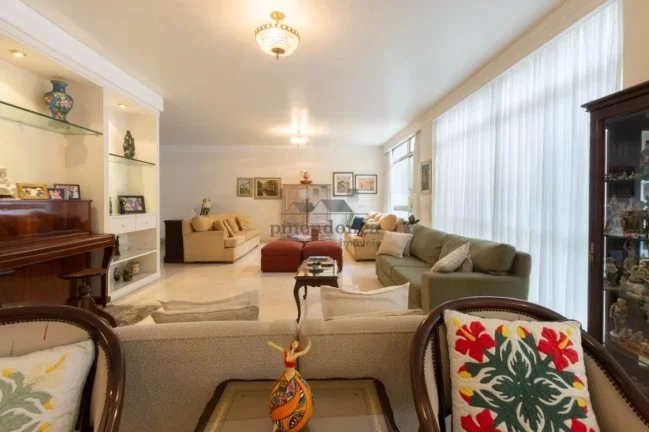 Imagem Apartamento à venda na Av Higienópolis com 04 quartos( 02 suites )e 03 vagas, 302m2