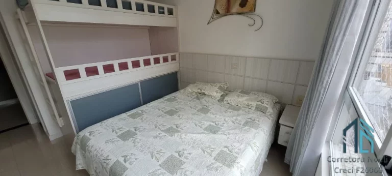 Imagem Apartamento 03 suítes, 02 vagas, Meia Praia em Itapema SC