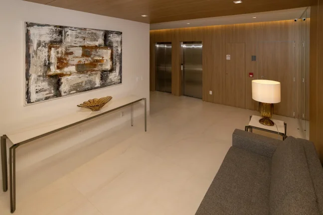 Imagem Cobertura com 3 dormitórios à venda sendo 3 suítes, 229.9 m² por - R$ 5.990.000,00 - Pontal Norte - Bal. Camboriú/SC