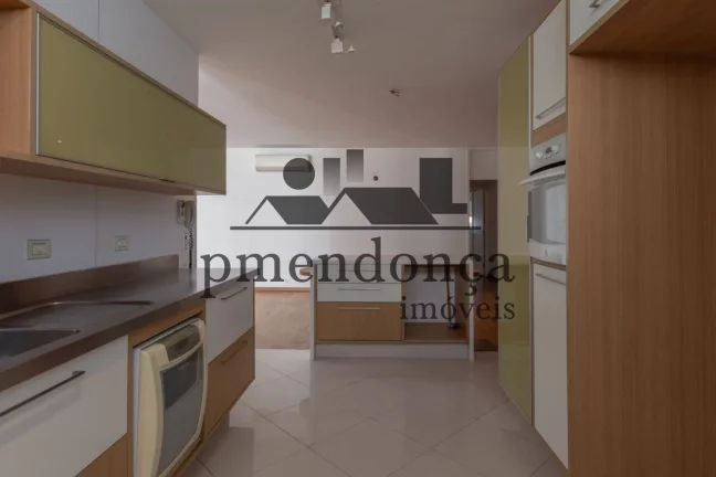 Imagem Apartamento reformado com 176m² ao lado Shopping Páteo Higienópolis.