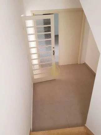 Imagem Casa com 4 dormitórios, 180 m² - venda por R$ 450.000,00 ou aluguel por R$ 3.800,00/mês - Jardim Macedo - Ribeirão Preto/SP